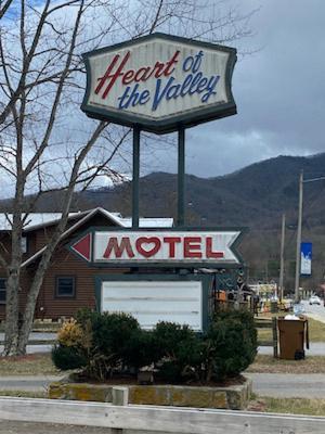 Heart Of The Valley Motel Маги Вали Екстериор снимка